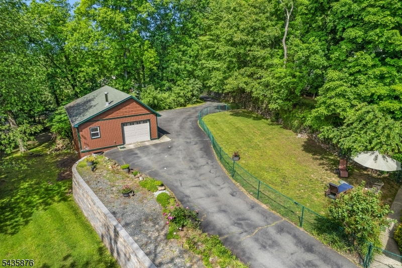 39 Lavin Rd