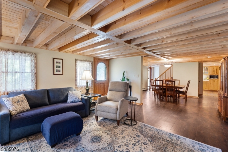 39 Lavin Rd