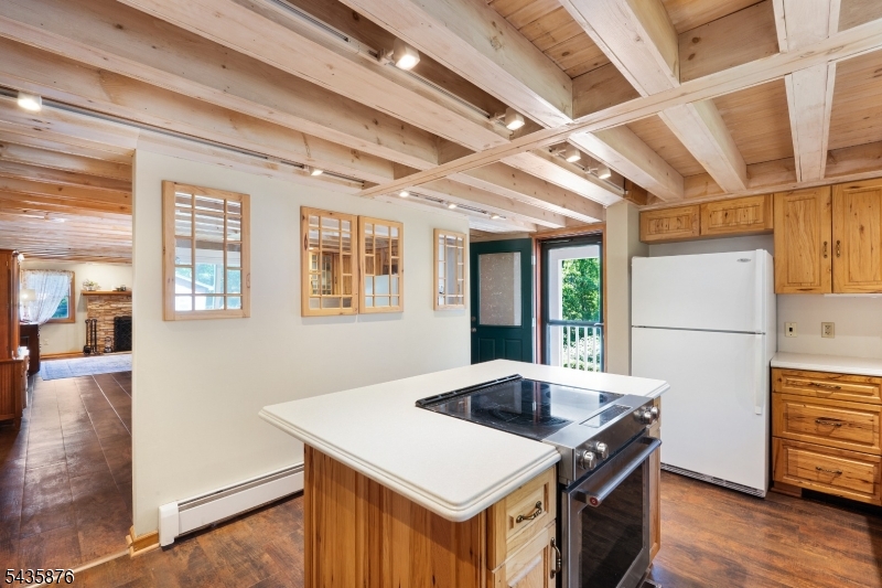 39 Lavin Rd