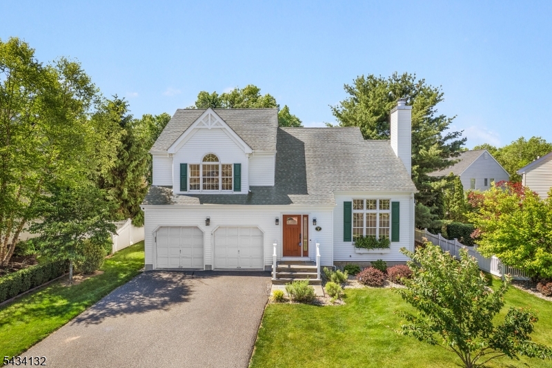 7 Mitchell Ln