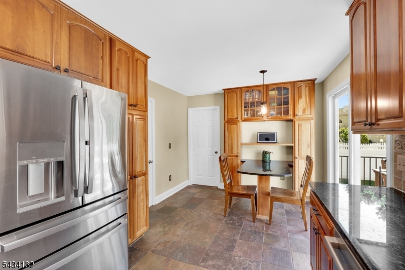 7 Mitchell Ln