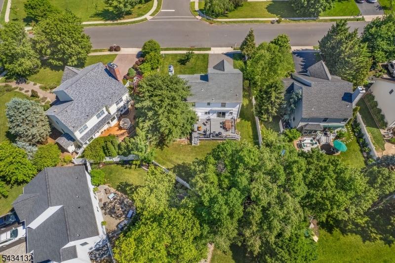 7 Mitchell Ln