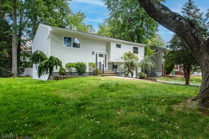 104 Marmora Rd