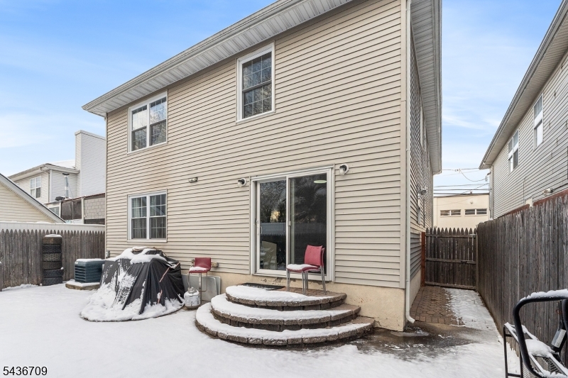 128 Baltimore Ave