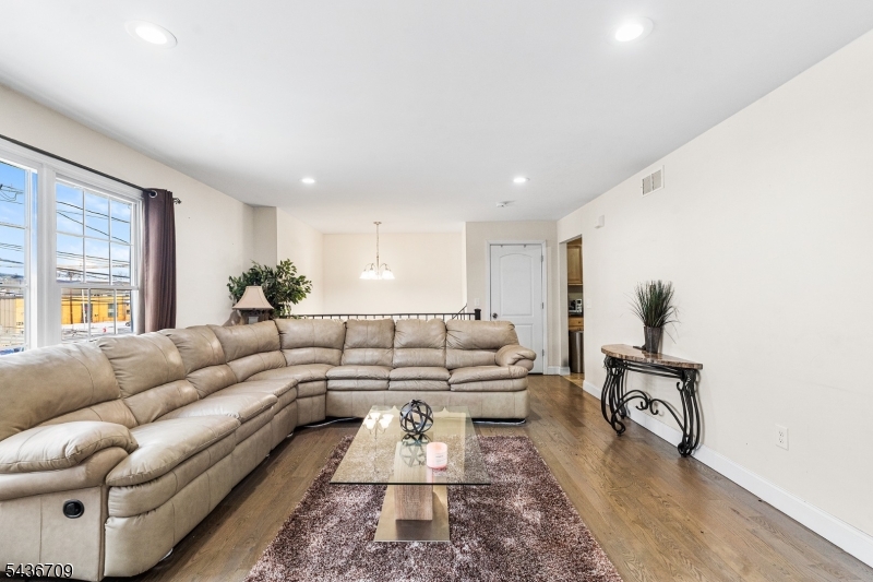 128 Baltimore Ave