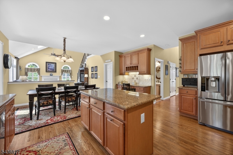 16 Saint Andrews Ct