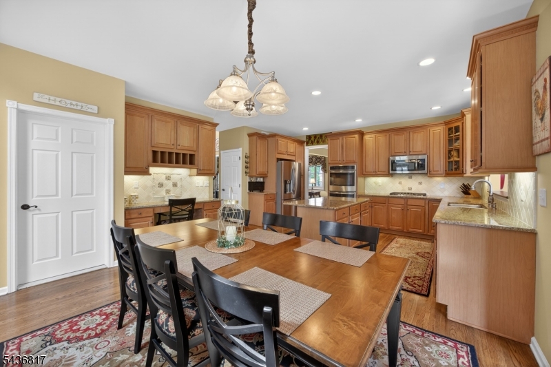 16 Saint Andrews Ct