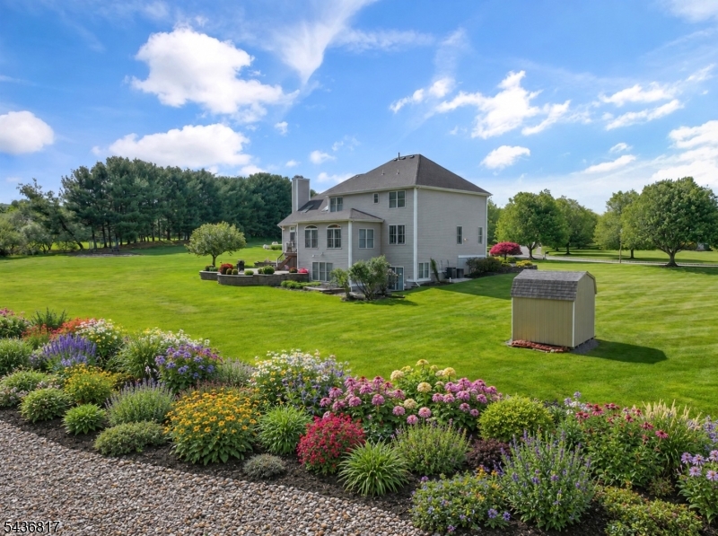 16 Saint Andrews Ct