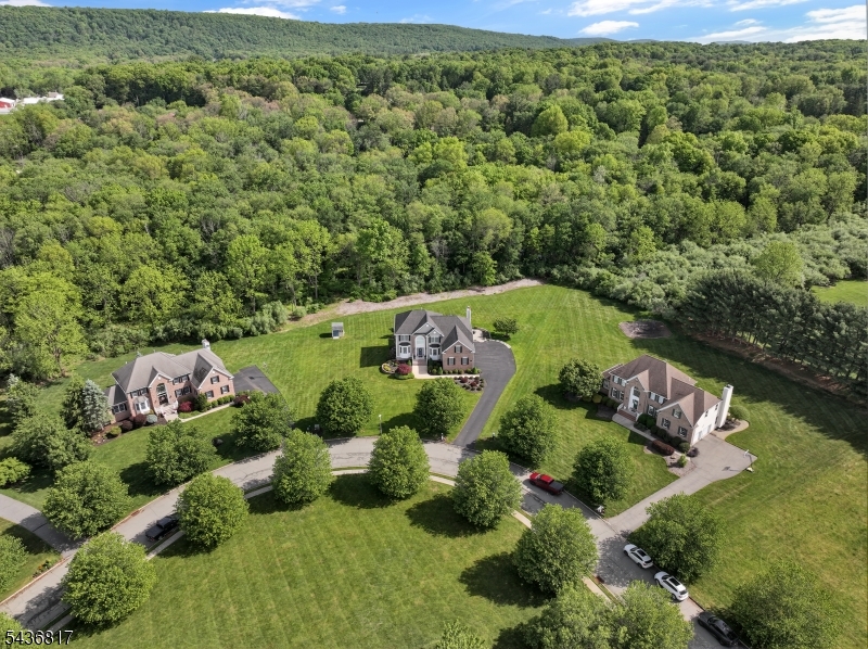 16 Saint Andrews Ct