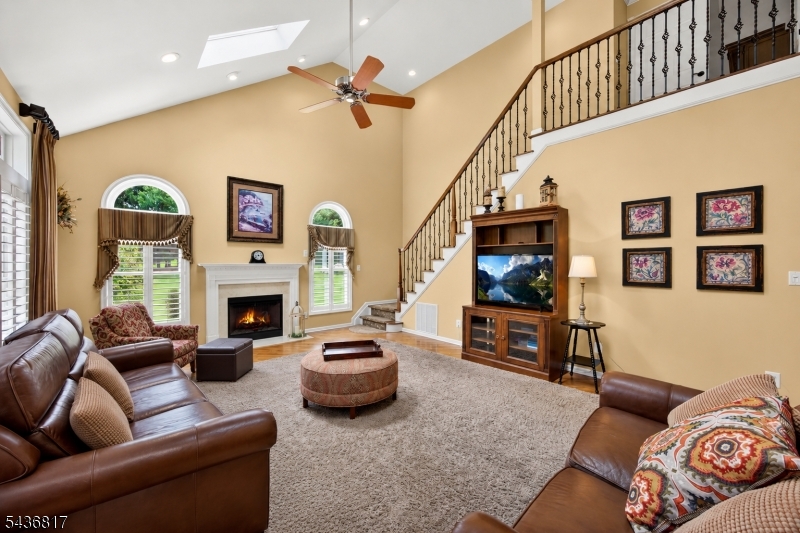 16 Saint Andrews Ct