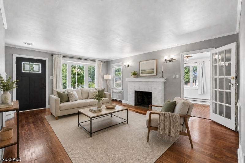 341 Huntington Rd
