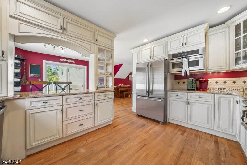 50 Newbrook Ln