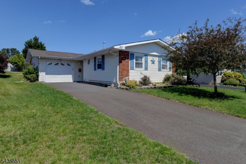 40 Sidney Ct