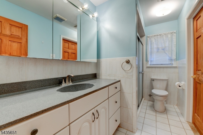 40 Sidney Ct