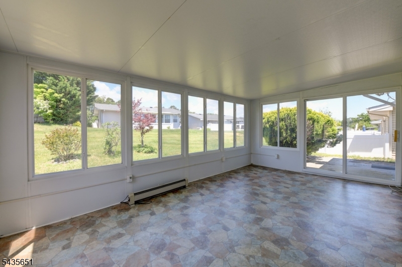 40 Sidney Ct