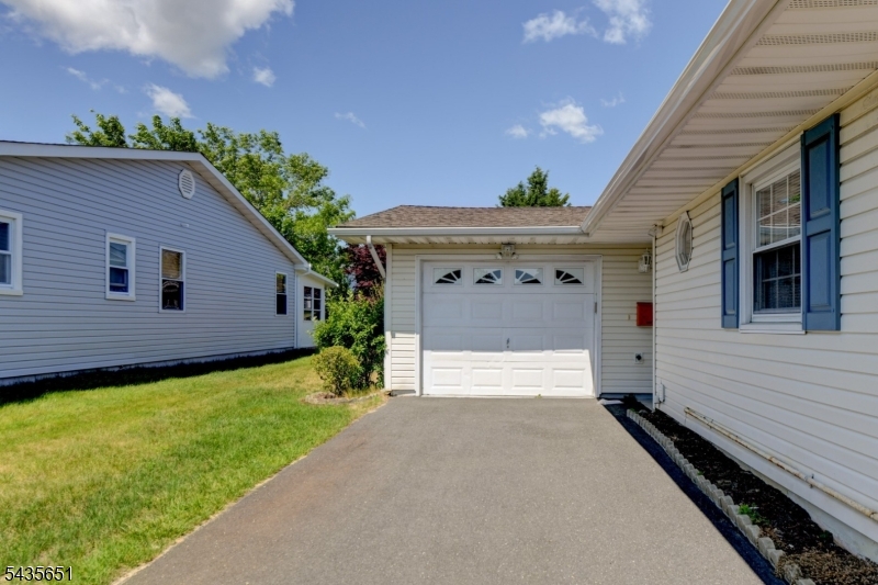 40 Sidney Ct