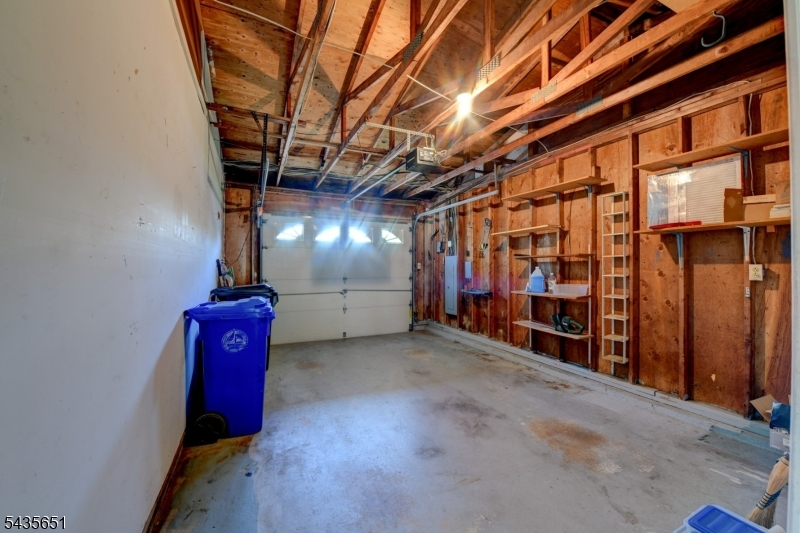 40 Sidney Ct