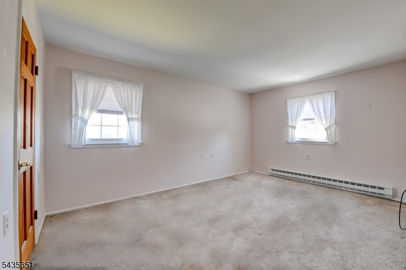 40 Sidney Ct