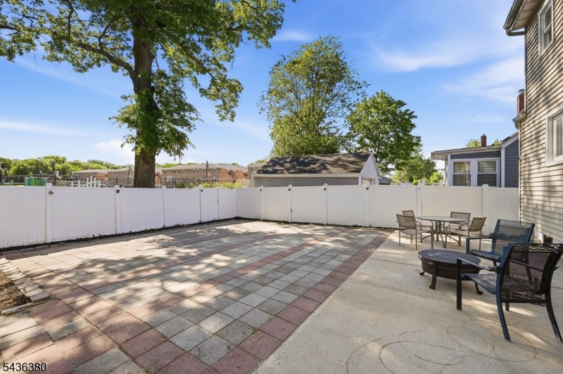 298 Fairway Ave