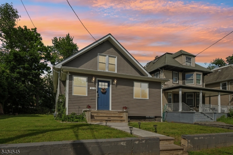 311 Monroe Ave