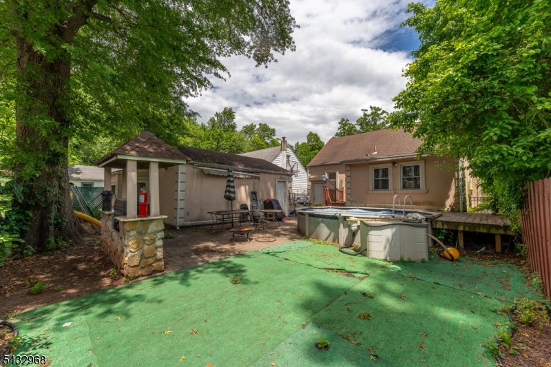 339 Oakwood Ave