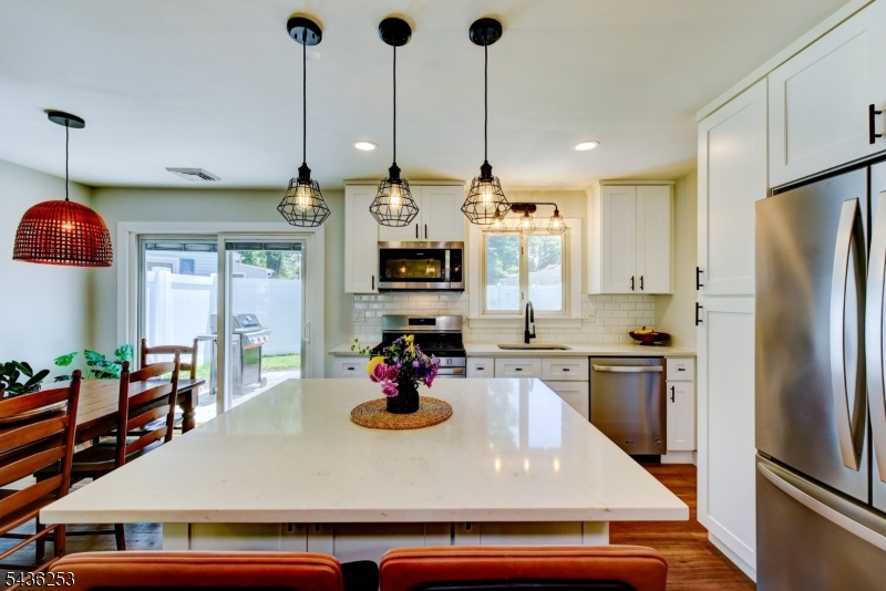 14 Adamsville Rd