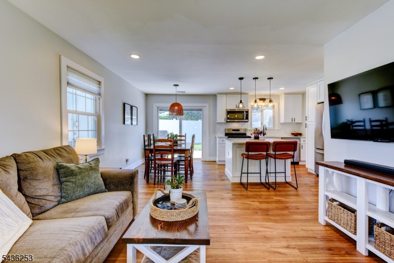 14 Adamsville Rd