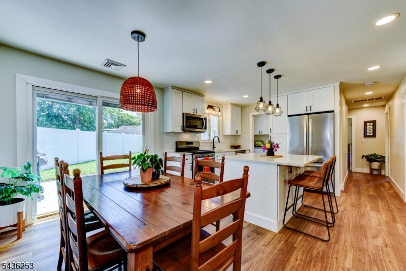 14 Adamsville Rd