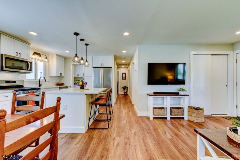 14 Adamsville Rd
