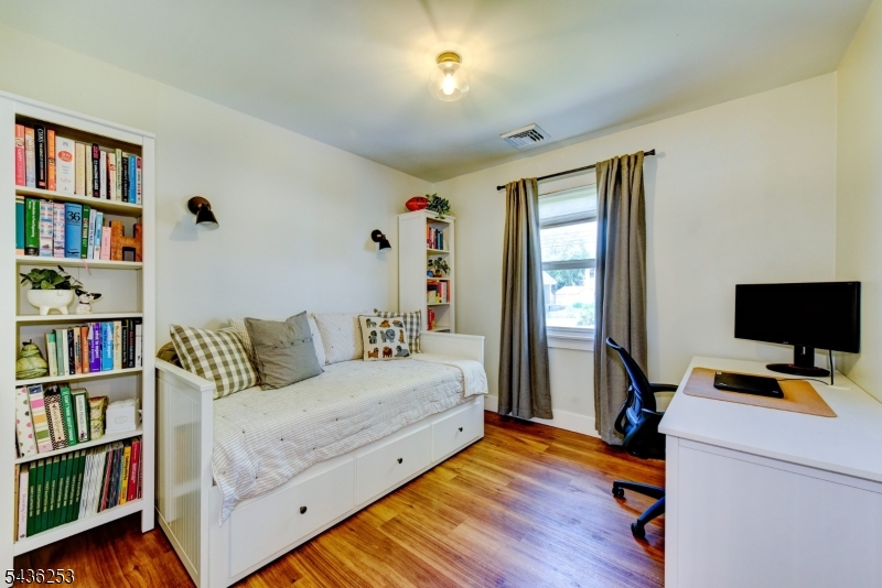 14 Adamsville Rd