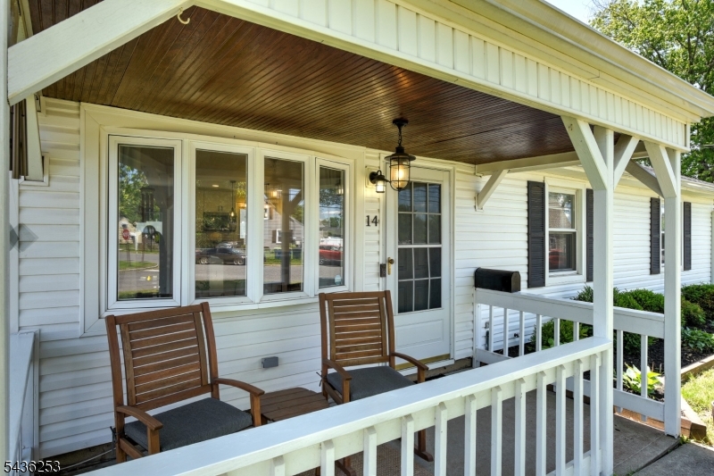 14 Adamsville Rd