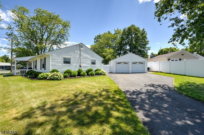 14 Adamsville Rd