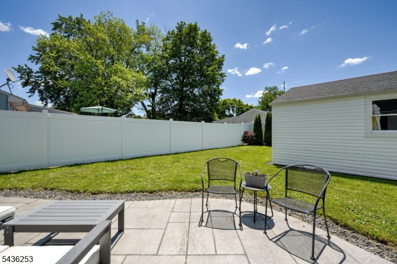 14 Adamsville Rd