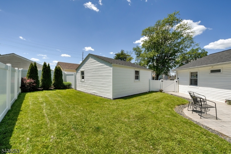 14 Adamsville Rd