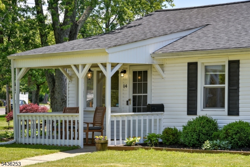 14 Adamsville Rd