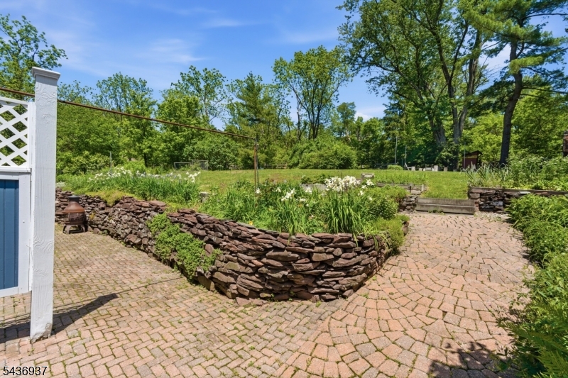 60 Pleasant Run Rd