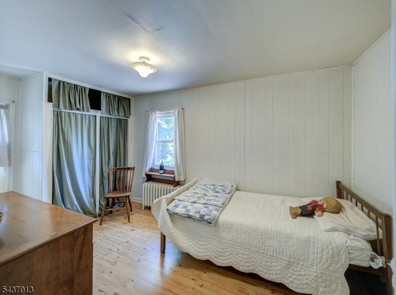 17 E Brown St