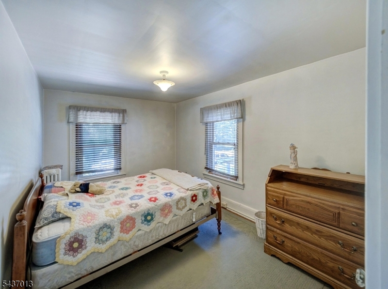 17 E Brown St