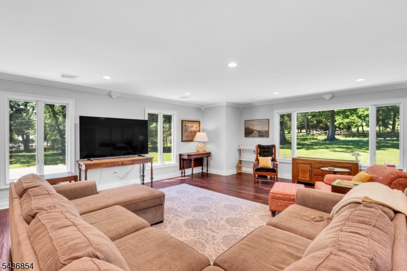 165 Fox Chase Rd