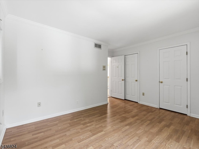 1079 Hoffman Rd
