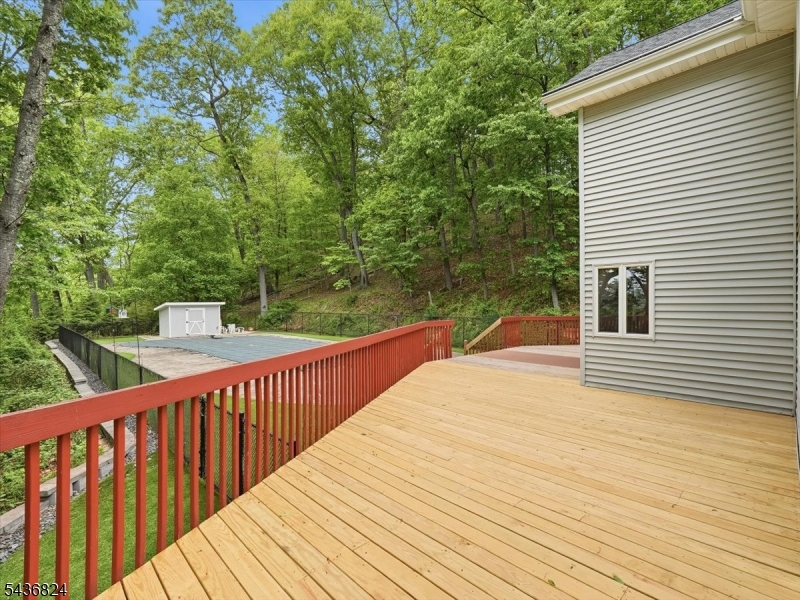 1079 Hoffman Rd