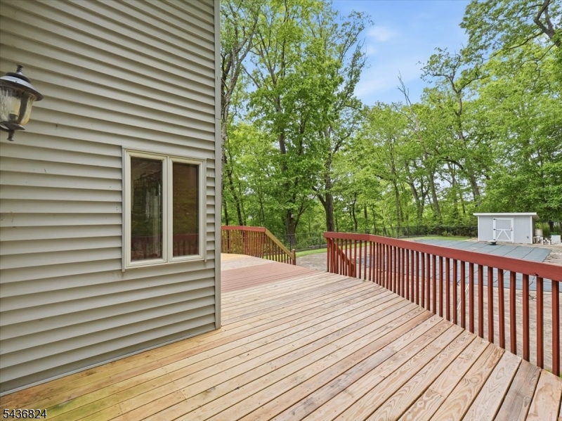 1079 Hoffman Rd