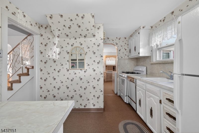 189 Tappan Ave