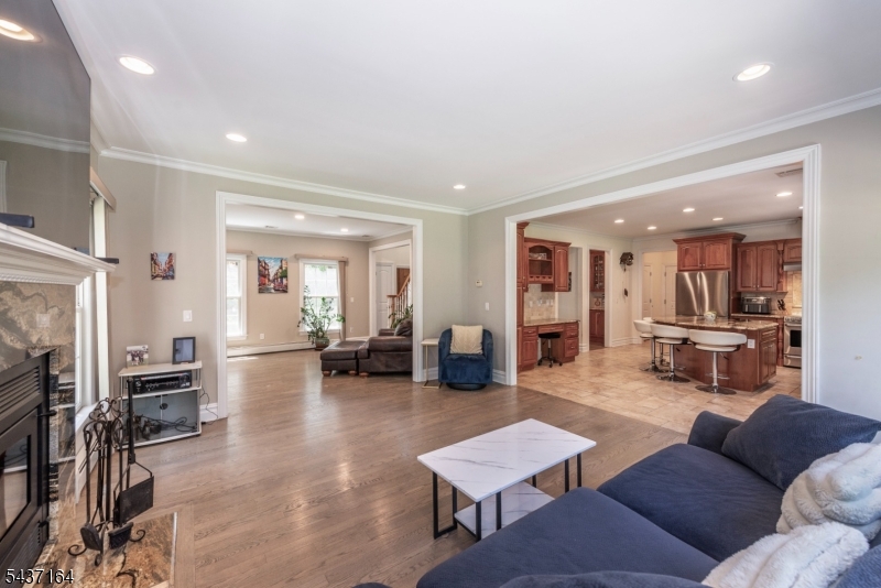 89 Clinton Ave