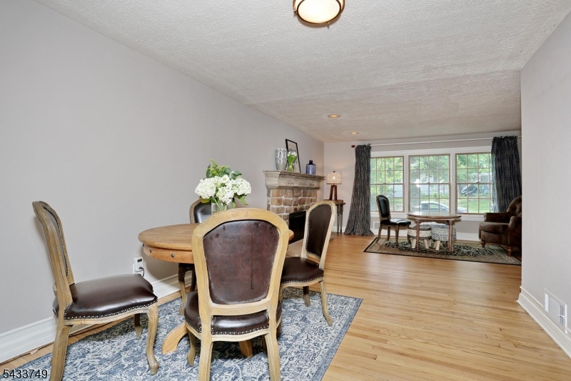 153 Bergen Ave