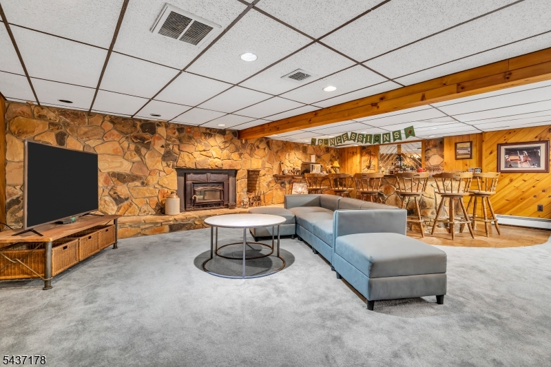 31 Water St
