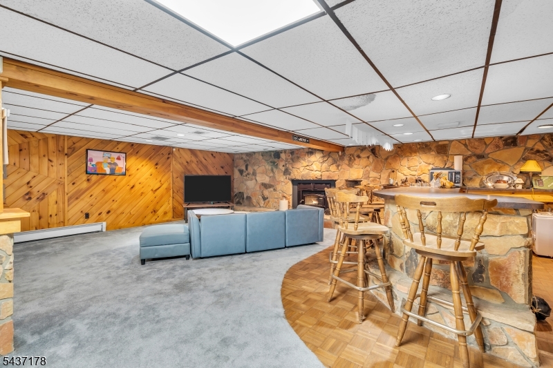 31 Water St