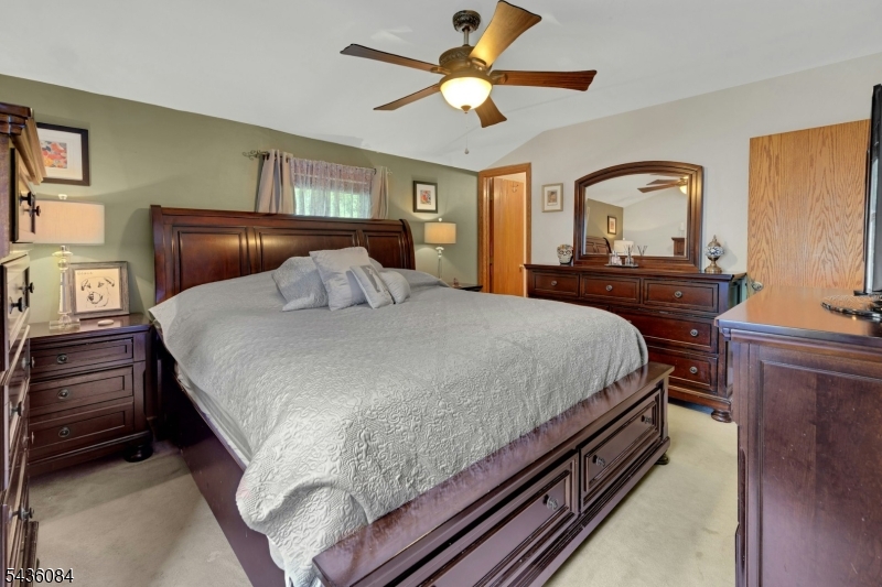 3 South Hillside Dr