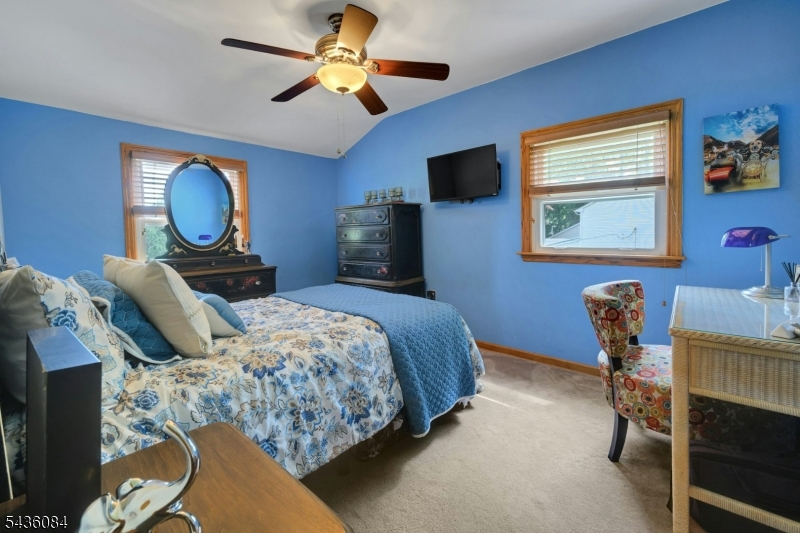 3 South Hillside Dr