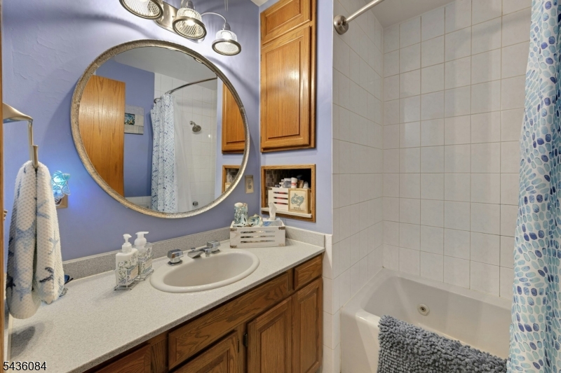 3 South Hillside Dr